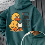 Autumn Winter New Casual Pullover Hoodie for Men Women Cartoon Duck Print Low Battery Need Coffee Graphic Loose Fit Warm Comfortable Daily Wear Trendy Drop Shoulder
